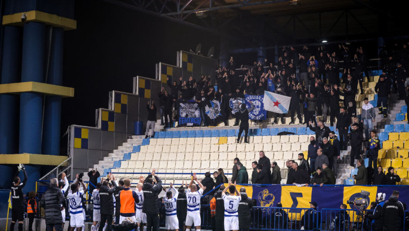 ΚΟΙΝΟ σύνθημα-Οπαδοί Παναιτωλικού και Ατρομήτου για Τέμπη: «Το έγκλημα αυτό να ξεχαστεί δεν πρέπει...»