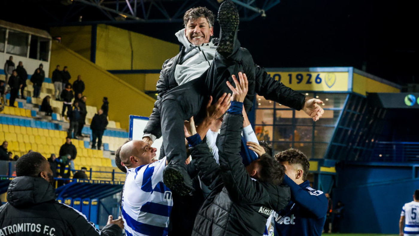 Αποθέωση για Γκαρσία: Τον σήκωσαν στα χέρια μετά το διπλό του Ατρομήτου