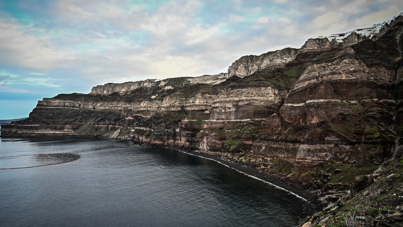 Αυτοψία του BBC στη Σαντορίνη-Τα ενδεχόμενα καταστροφικής έκρηξης του ηφαιστείου