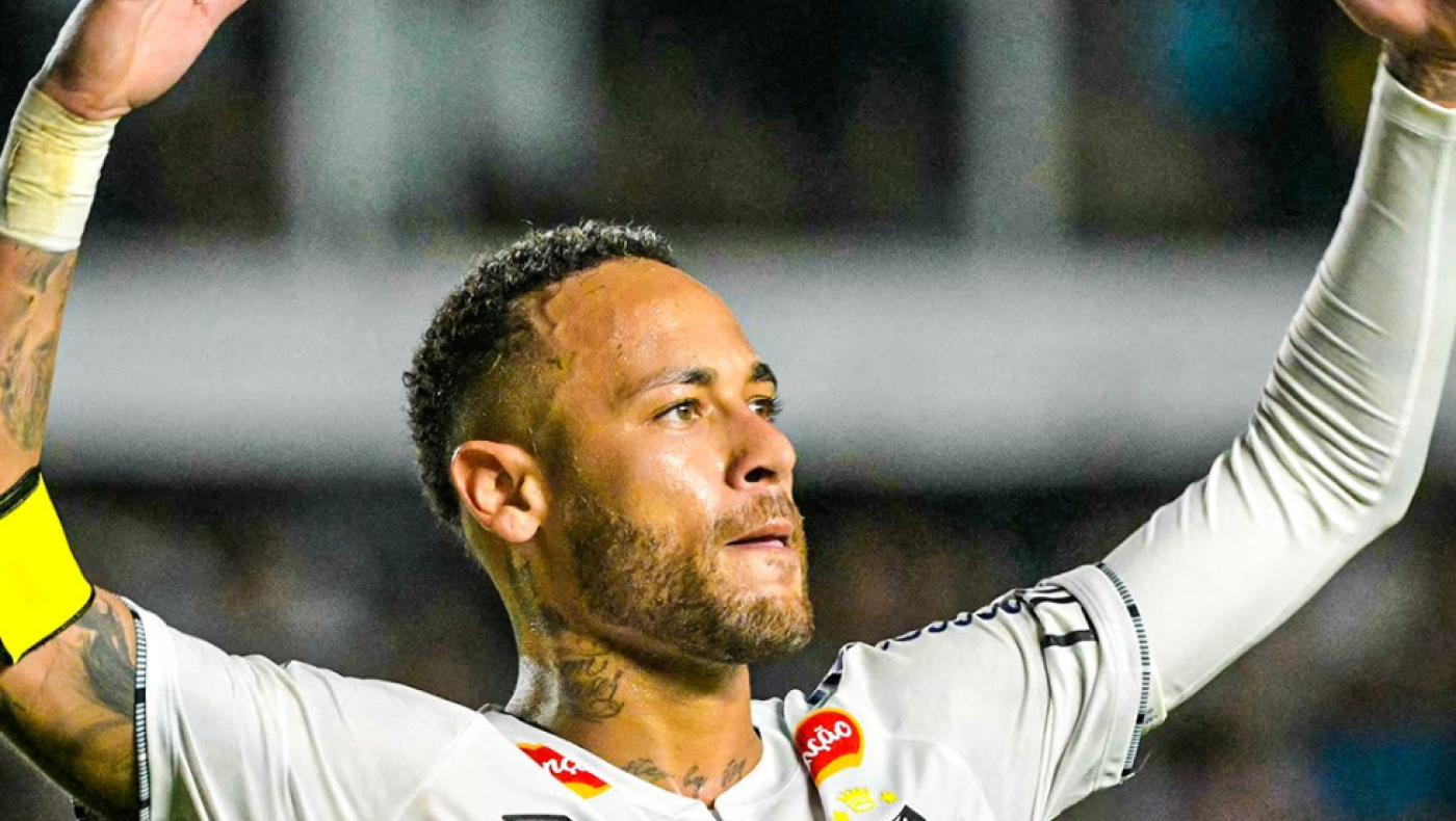 Ο Νεϊμάρ φόρεσε ξανά τη φανέλα της Σάντος και λατρεύτηκε από κόσμο και αντιπάλους