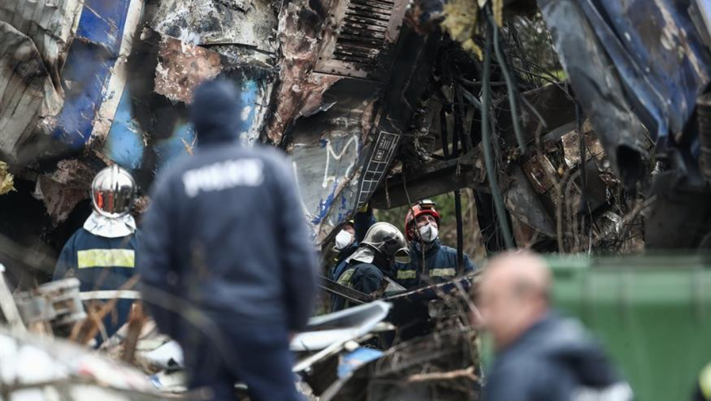 Τέμπη: Γιατί οι τεχνικοί σύμβουλοι των συγγενών αμφισβητούν τα βίντεο Καπερνάρου