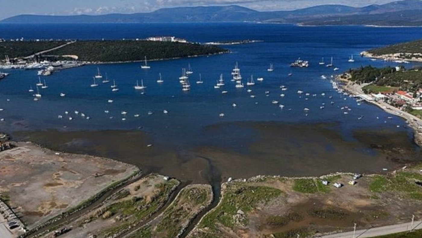 Τραβήχτηκαν τα νερά σε Κωνσταντινούπολη και Σμύρνη: Η σχέση με τους σεισμούς στη Σαντορίνη