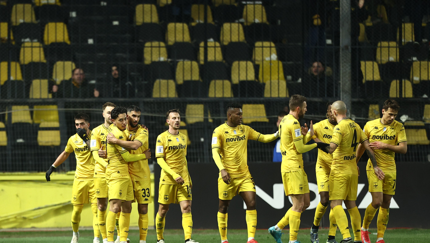 Σπίκιτς: «Ευχαριστούμε τους φιλάθλους για την ώθηση που μας έδωσαν»