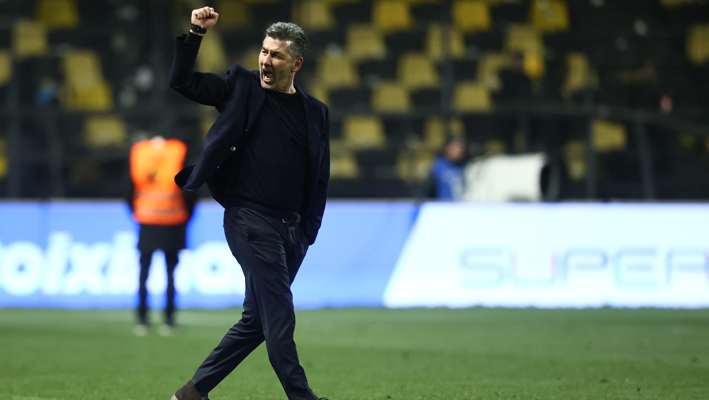 Ουζουνίδης: «Μην τρελαθούμε και μην πιστέψουμε ότι γίναμε υπερομάδα»