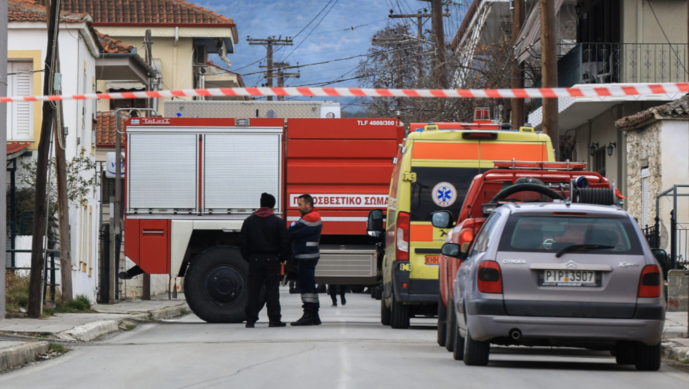 Γόννοι-Η ανακοίνωση της ΕΛ.ΑΣ.: Ο 60χρονος πυροβόλησε αστυνομικό πριν αυτοκτονήσει