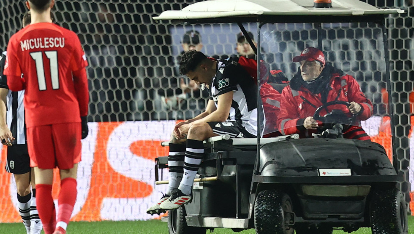 ΠΑΟΚ: Αναγκαστική αλλαγή ο Μιχαηλίδης μετά από σφοδρή σύγκρουση με Κοτάρσκι