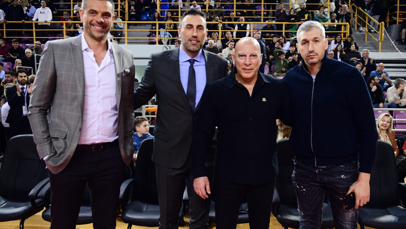 Τελικός Κυπέλλου Μπάσκετ: Αποθέωση και βράβευση για τον Νίκο Γκάλη (vid,pics)