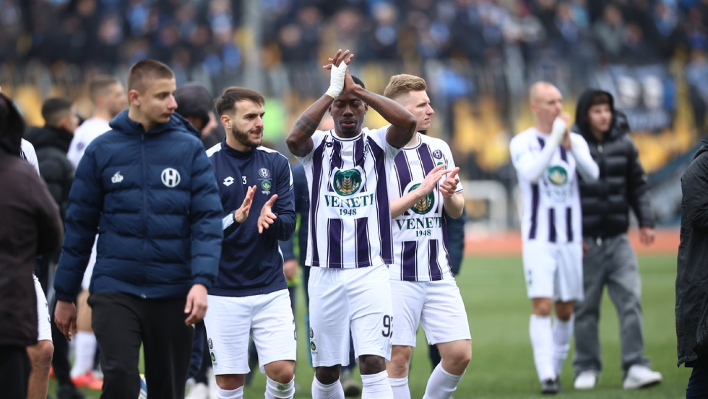 Σοκ στο 85’ για τον Ηρακλή – Έκλεισε τα μάτια σε καθαρό πέναλτι ο Τσέτσιλας