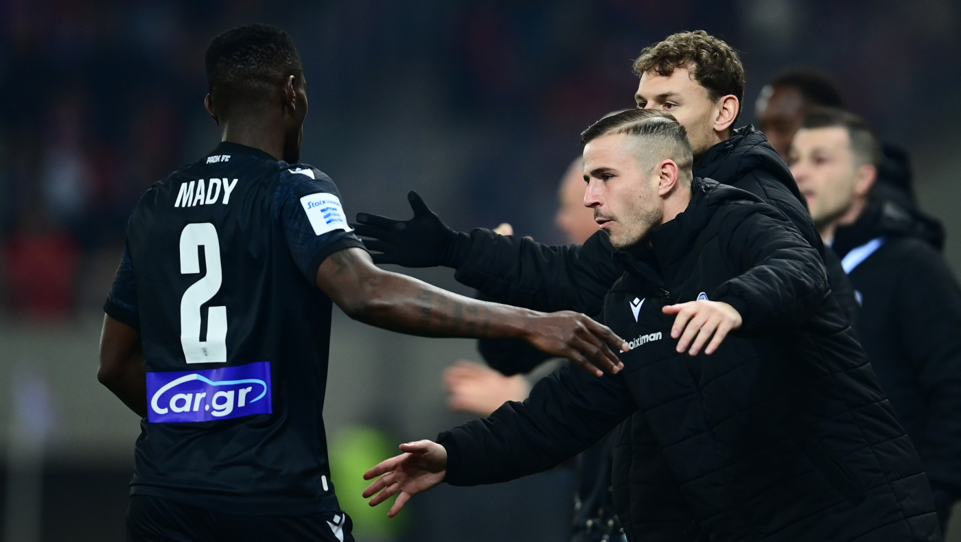 «Απειλεί» τον Μπαράλες ο Μαντί Καμαρά