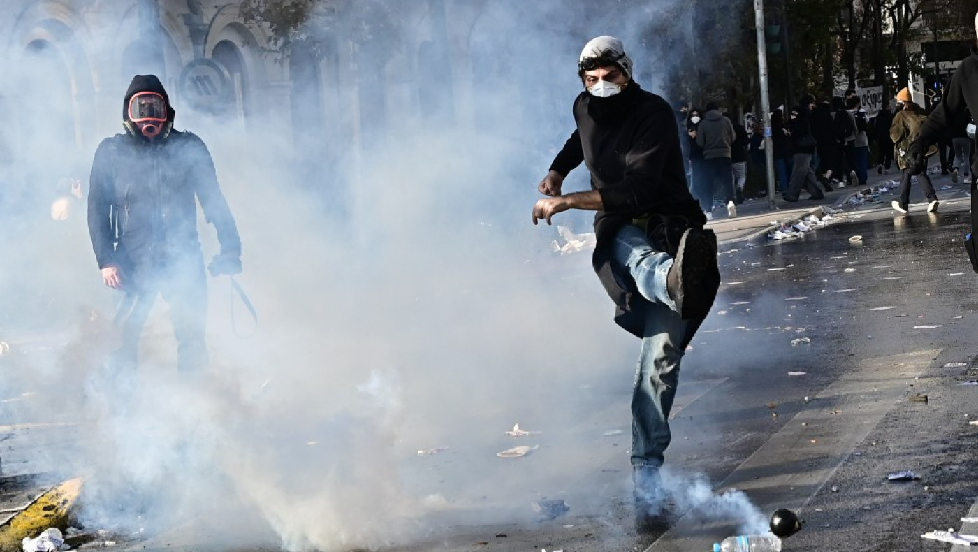 Θεσσαλονίκη: Νέα ένταση στην Εγνατία-Έστησαν οδοφράγματα και πέταξαν πέτρες