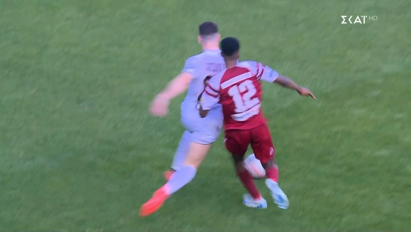 ΑΕΛ-Καμπανιακός: Το μαρκάρισμα στον Κωτσόπουλο και οι φωνές των φιλοξενούμενων για πέναλτι