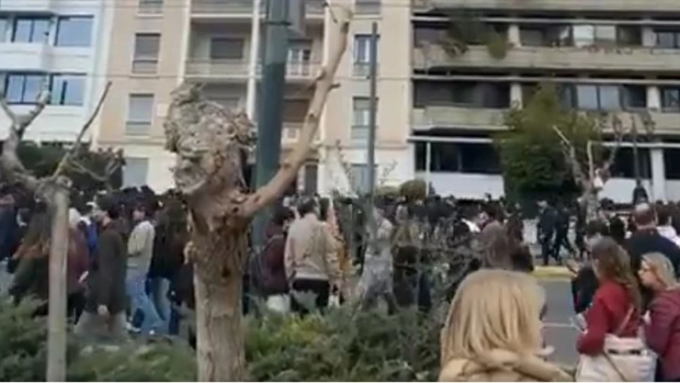 Αθήνα: Οπαδοί του Παναθηναϊκού στη μεγάλη συγκέντρωση για τα Τέμπη