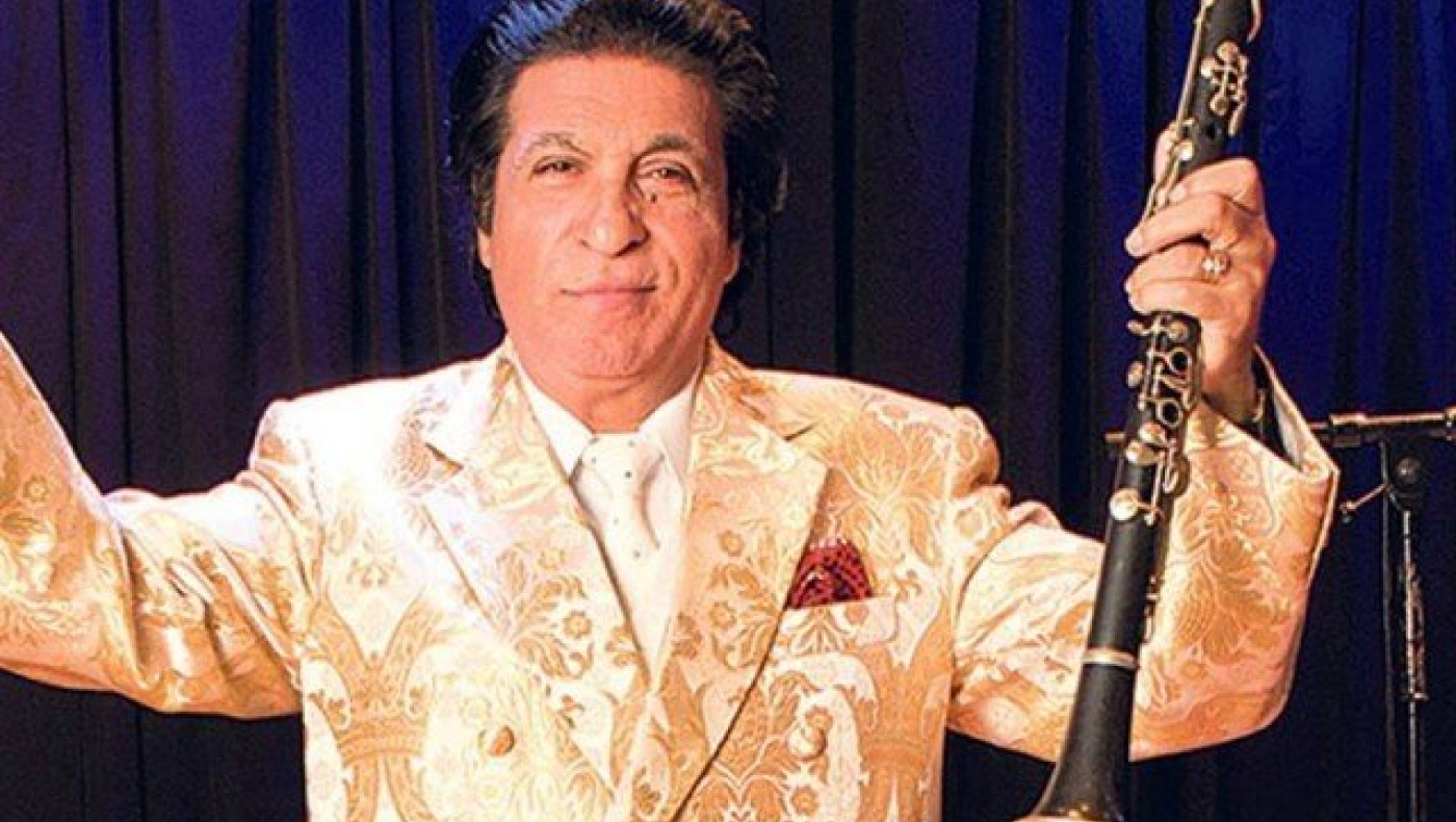 Μόνο αυτός λείπει       από την Μπαρτσελόνα! (pics)