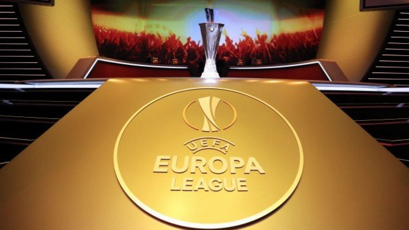 Η λάμψη λιγοστή,  η ευκαιρία                 μεγάλη