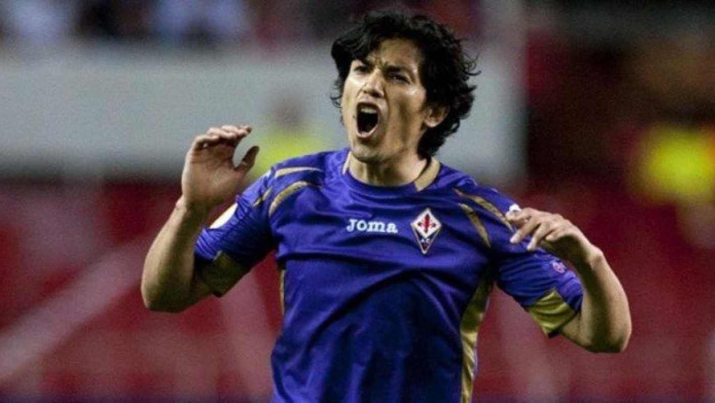 «Έκλεψε»          Φερνάντες         η            Μίλαν