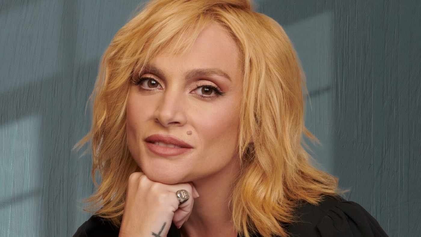 Ελεωνόρα Ζουγανέλη: Η αποστομωτική απάντηση στα αρνητικά σχόλια για τo videoclip της