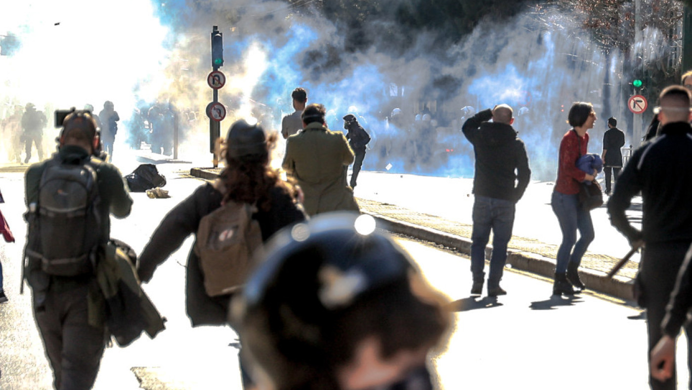 Επεισόδια έξω από τα γραφεία της Hellenic Train στην πορεία για την «Ημέρα της Γυναίκας»