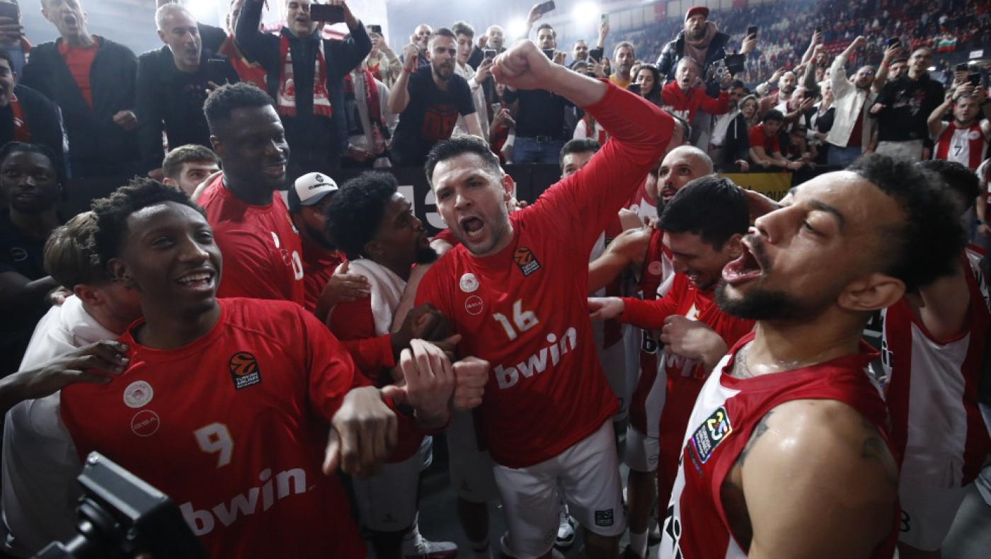 Νίκη γενεθλίων για τον Ολυμπιακό, κάλυψε τη διαφορά με Παρτίζαν