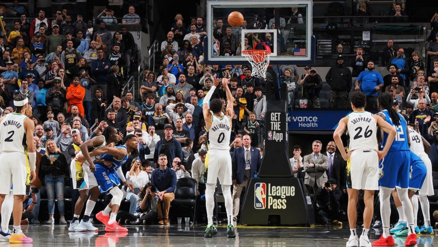 ΝΒΑ: Απίθανο τέλος στην Ιντιάνα με μοιραίο τον Αντετοκούνμπο