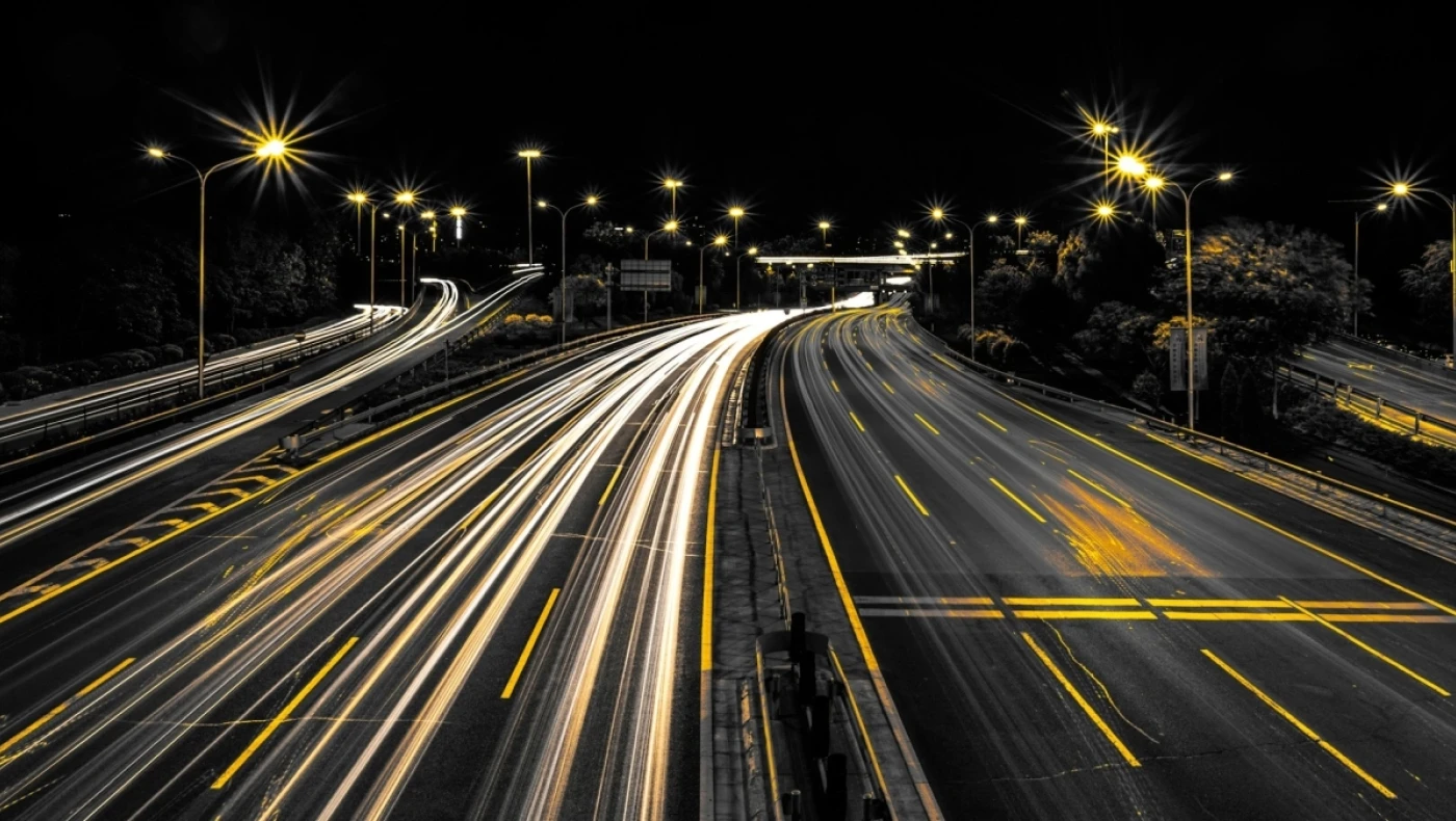 Οι ασυνήθιστοι νόμοι της Ελβετίας: Δικηγόρος πλήρωσε «τρελό» ποσό γιατί κόλλησε με το αμάξι στον μπροστινό του