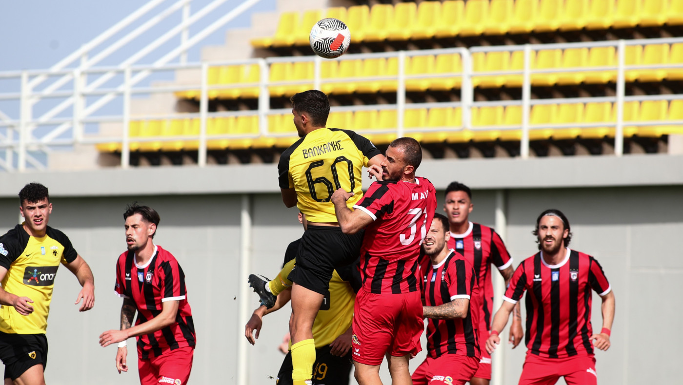 Η Παναχαϊκή καταγγέλλει: «Ντου» και φθορές μετά την ισοπαλία με την ΑΕΚ Β