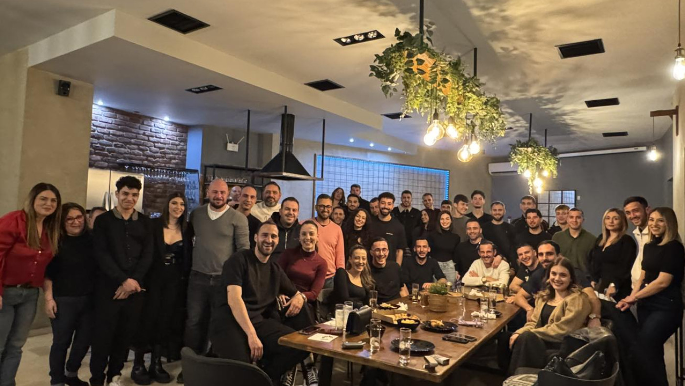 Φοίνικας Πολίχνης: Μια ομάδα - Μια οικογένεια