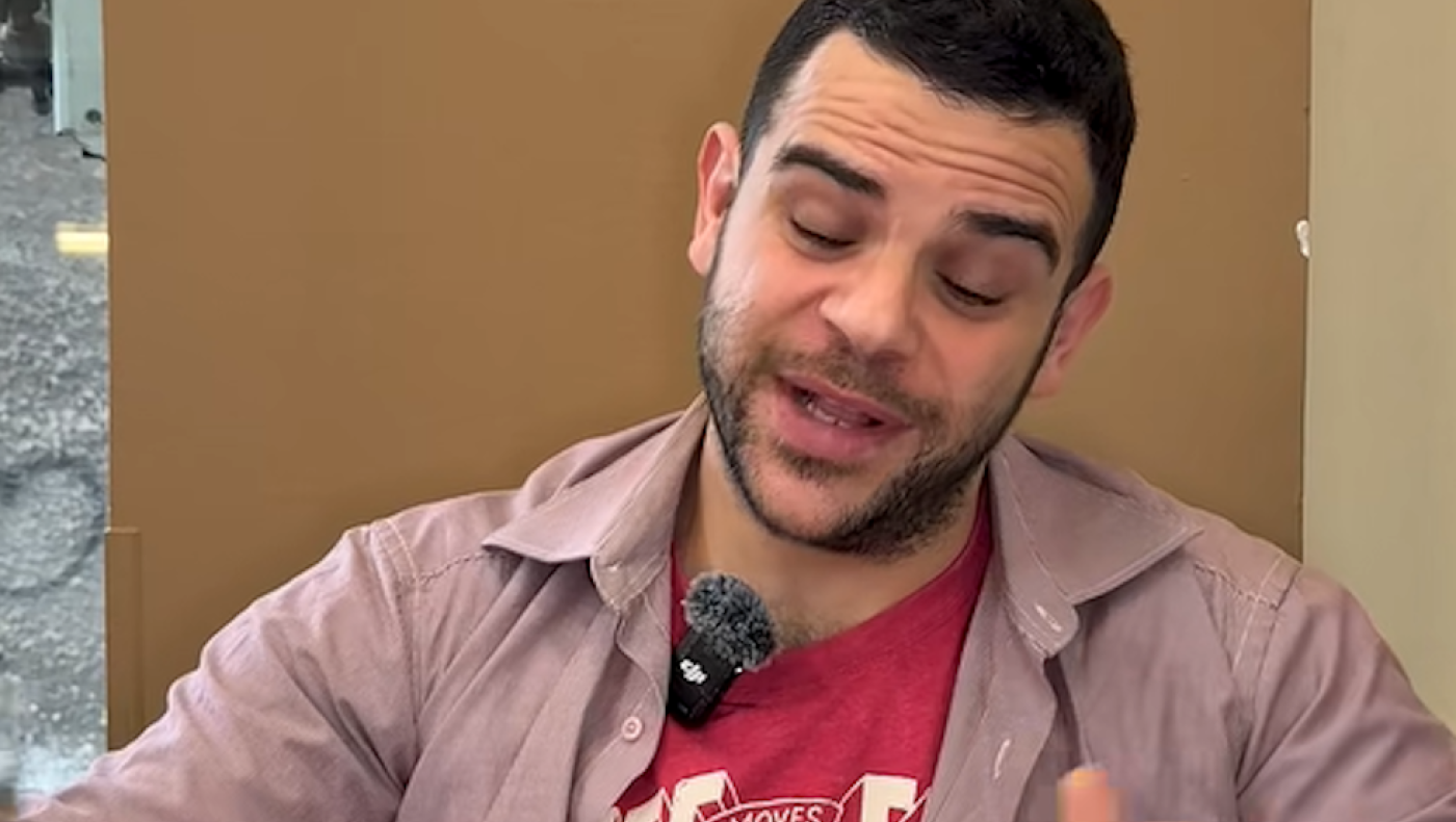 Teosty: Ποιος είναι ο food streamer που έπεσε (ξανά) θύμα επίθεσης