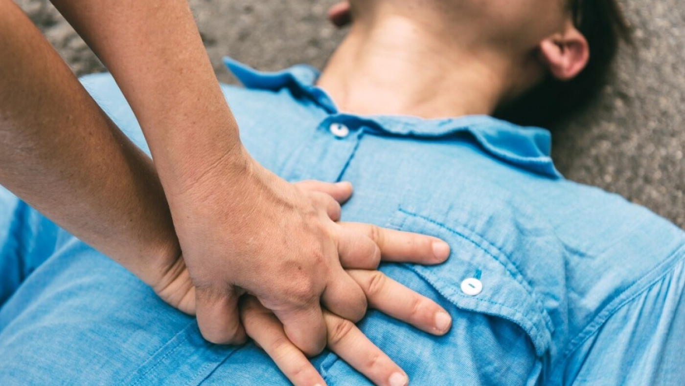 Κατερίνη: 16χρονη έσωσε με ΚΑΡΠΑ τον πατέρα της που έπαθε ανακοπή