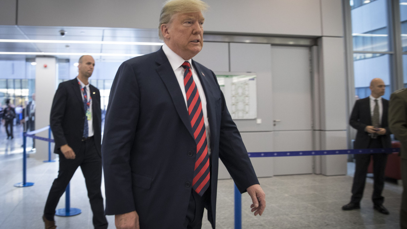 Τραμπ: Τα «γυρίζει» για τον Πούτιν, αλλά «καρφώνει» Ζελένσκι