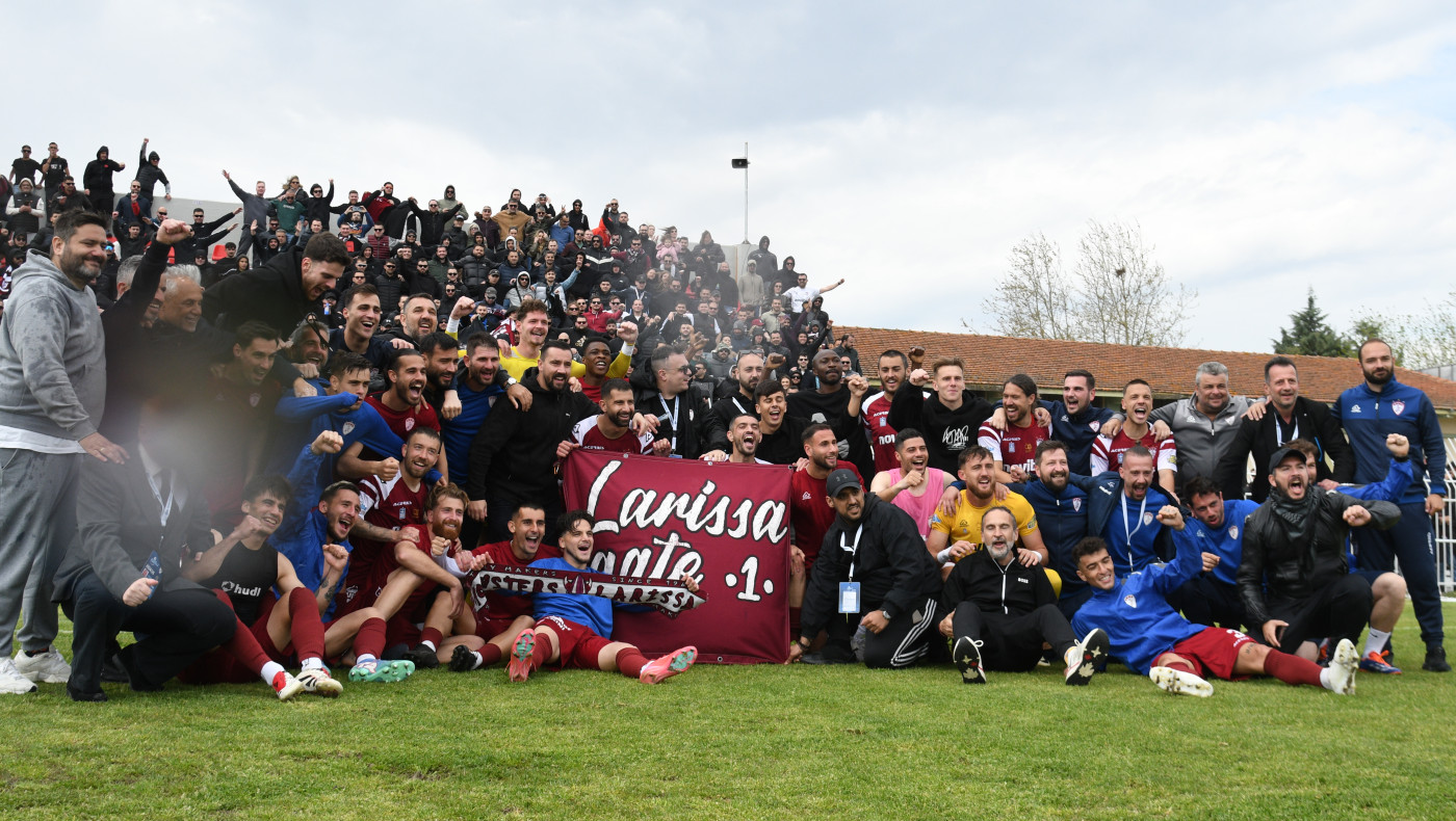ΑΕΛ: Χαμός στη Χαλάστρα για την άνοδο-Ξέφρενοι πανηγυρισμοί παικτών-κόσμου