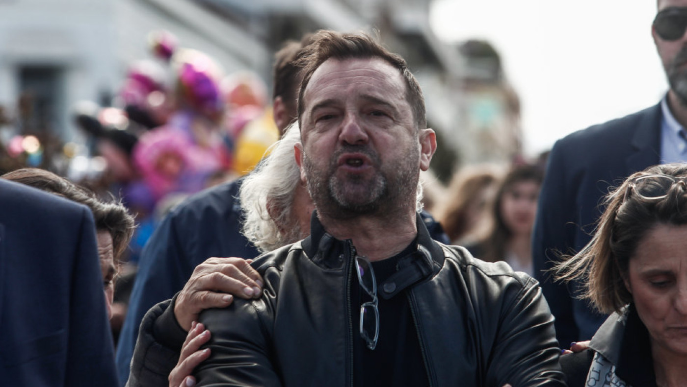 Πλακιάς για Μητσοτάκη: «Μπαζώνει τα παιδιά μας για να σώσει τον Καραμανλή»