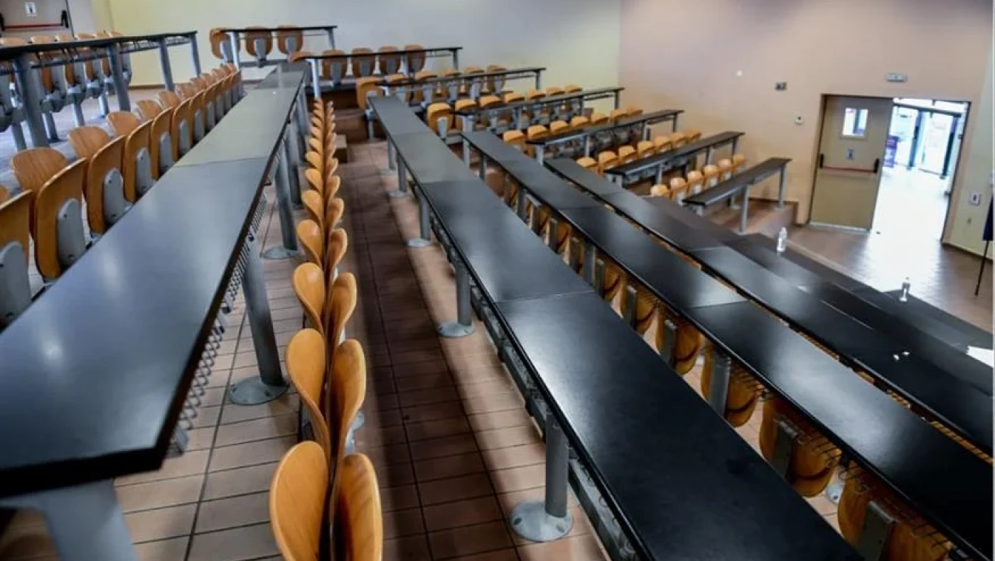 Απίστευτο! Δίδασκε για 18χρόνια σε πανεπιστήμιο χωρίς πτυχίο - Ήταν συγγενής καθηγητή