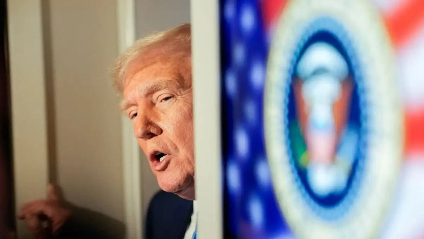 Τραμπ: Κατηγορείται για insider trading λίγο μετά το 90ήμερο «πάγωμα» των σαρωτικών δασμών