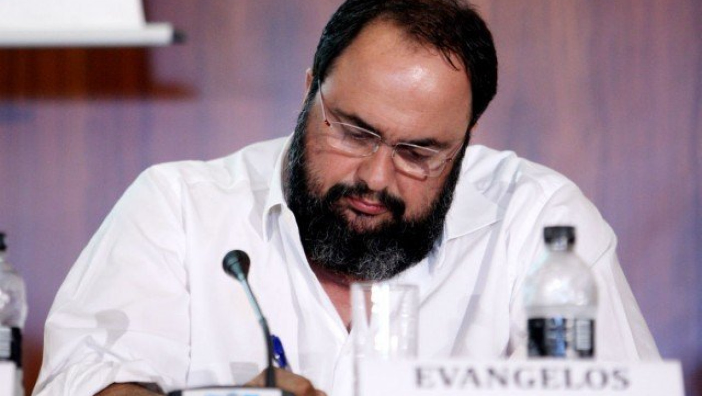 Της κακομοίρας: Στριμωγμένος      ο Βαγγέλης Μαρινάκης