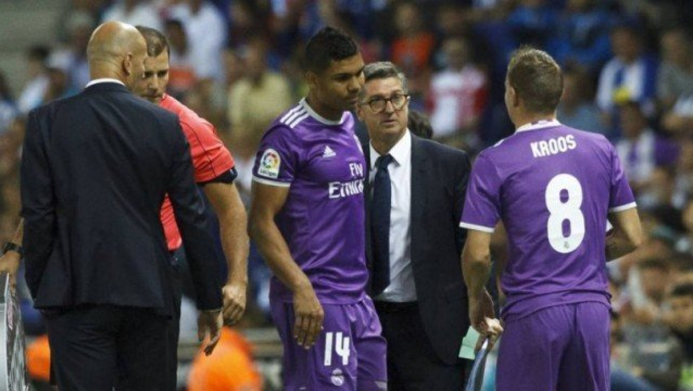 Στα πιτς ο                                    Κασεμίρο