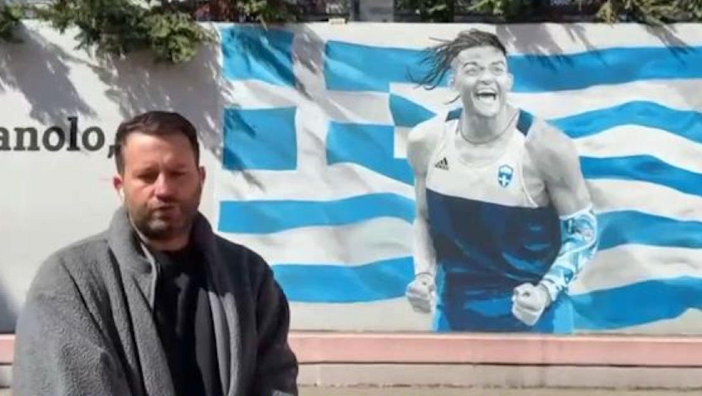 Μάριος Σιμόπουλος: Ποιος είναι ο δάσκαλος που ζωγραφίζει από Καραλή μέχρι Κόμπε