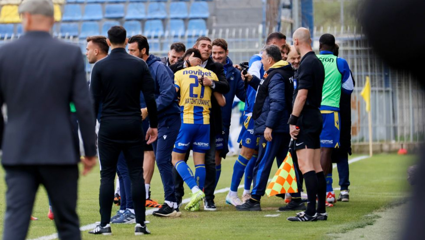 Αστέρας Τρίπολης-ΟΦΗ: Πέτυχε γκολάρα και ξέσπασε σε κλάματα ο Χατζηγιοβάνης