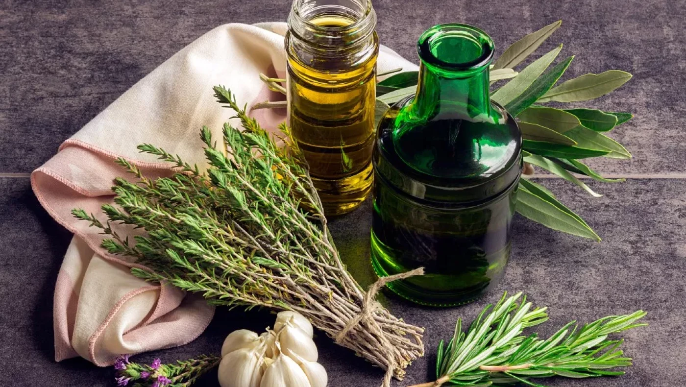 6 μεσογειακά φυτά που προστατεύουν την καρδιά, ρίχνουν πίεση και χοληστερόλη