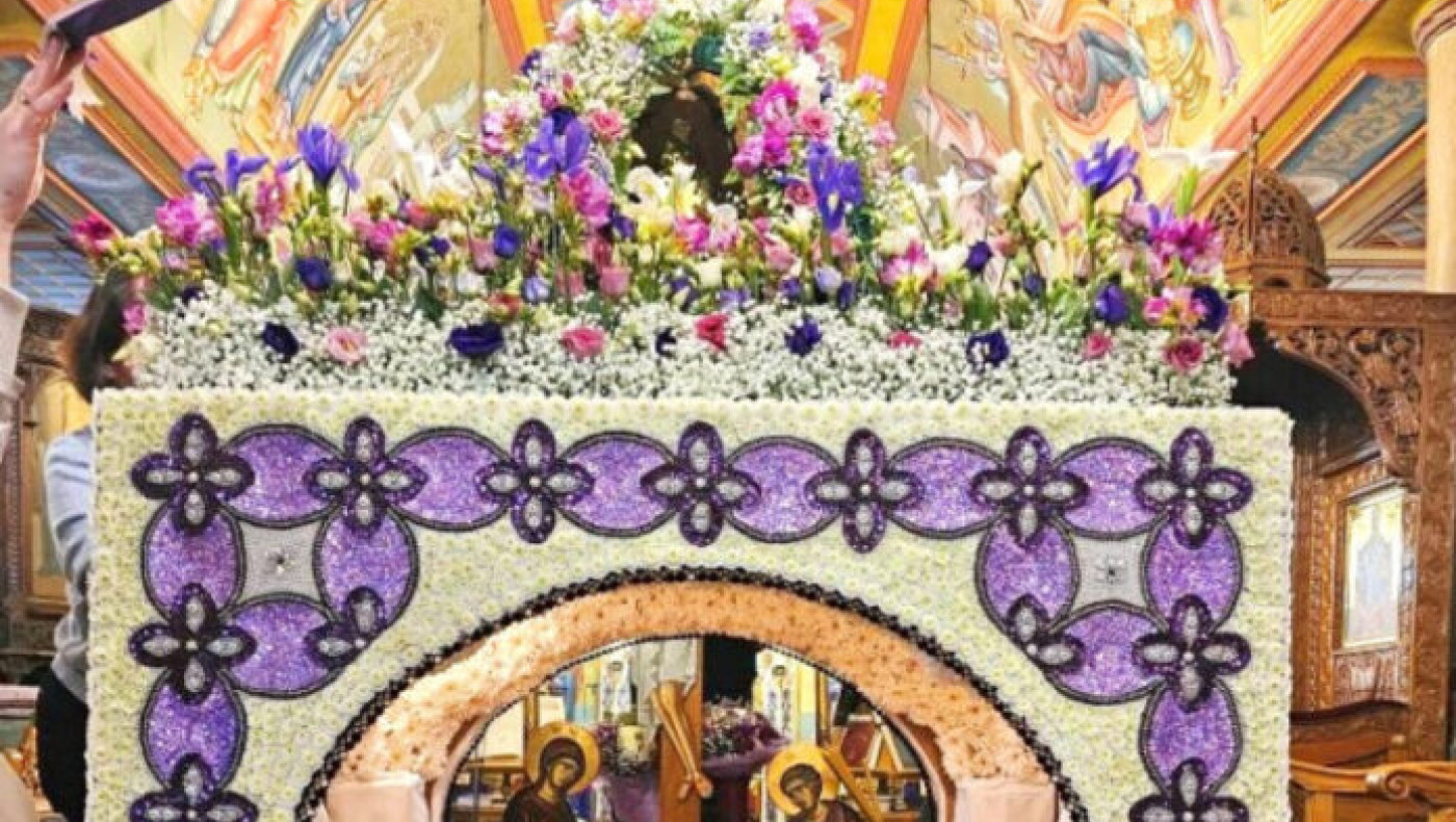 Χαλκιδική: Eπιτάφιος-κόσμημα έκλεψε τις εντυπώσεις