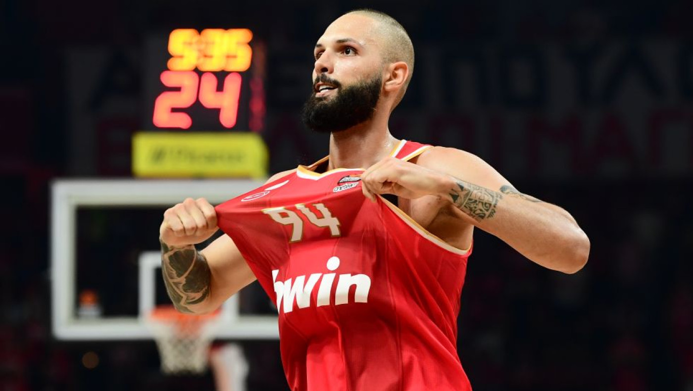 Ολυμπιακός-Ρεάλ: 2-0 τη «Βασίλισσα», μία ανάσα από το φάιναλ φορ οι «ερυθρόλευκοι»