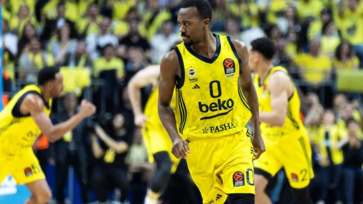 Πετρίδης: Η Παρί μαθαίνει, η Φενέρ ήδη ξέρει