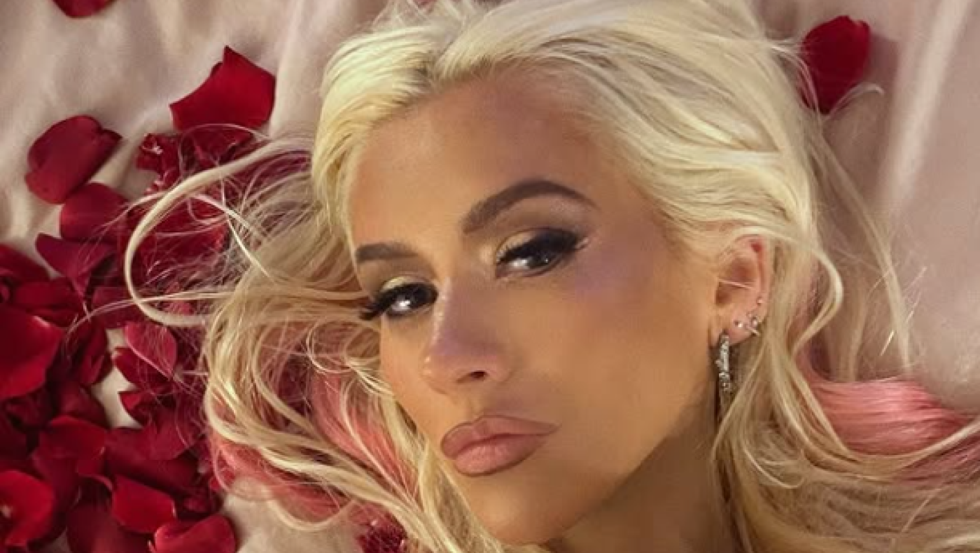 Άλλος άνθρωπος σε φωτογράφιση η Κριστίνα Αγκιλέρα - «Σαν Μπέντζαμιν Μπάτον»