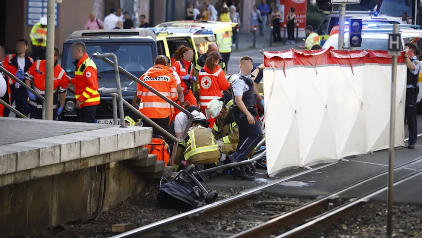 Γερμανία: Αυτοκίνητο έπεσε σε πλήθος στη Στουτγκάρδη-Τουλάχιστον 3 τραυματίες