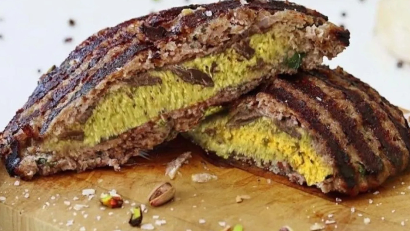 Η διάφανη σοκολάτα: Ποιο είναι το νέο γλυκό trend που συναγωνίζεται την Dubai chocolate (vid)