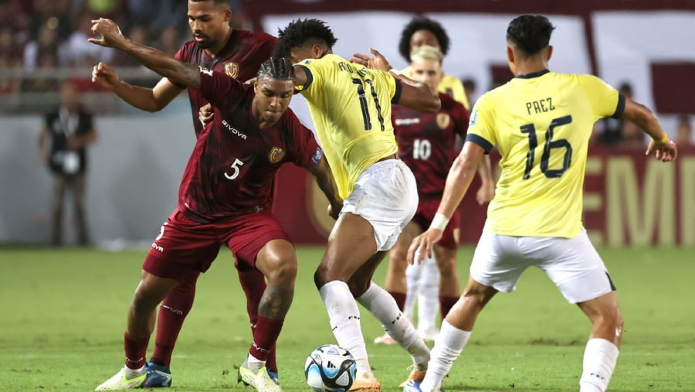 Άρης: Οι Βούλγαροι «αποκαλύπτουν» επαφές με τον στόπερ Μακούν