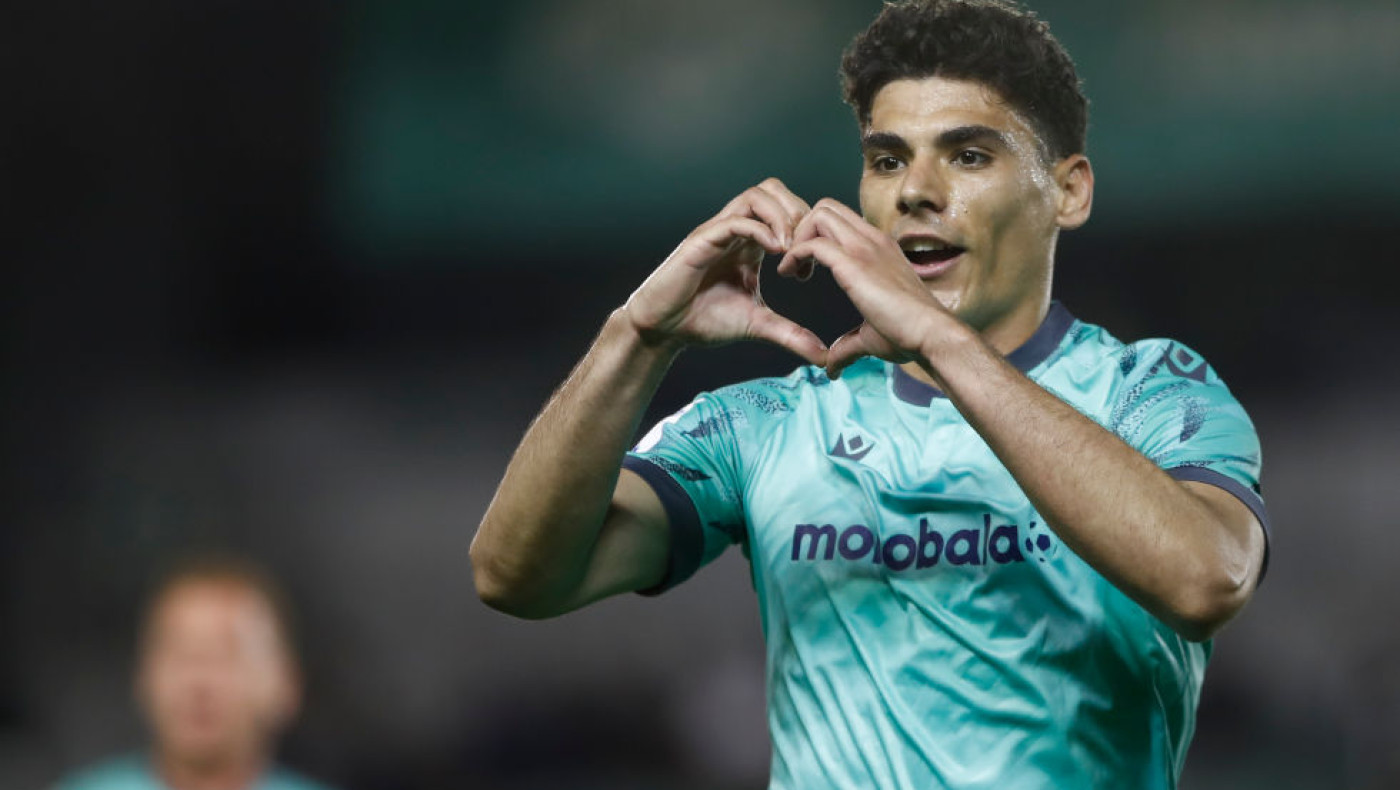 Τριαντάφυλλος Τσάπρας: «Έπαιξε» για ΠΑΟΚ, τον θέλει η ΑΕΚ