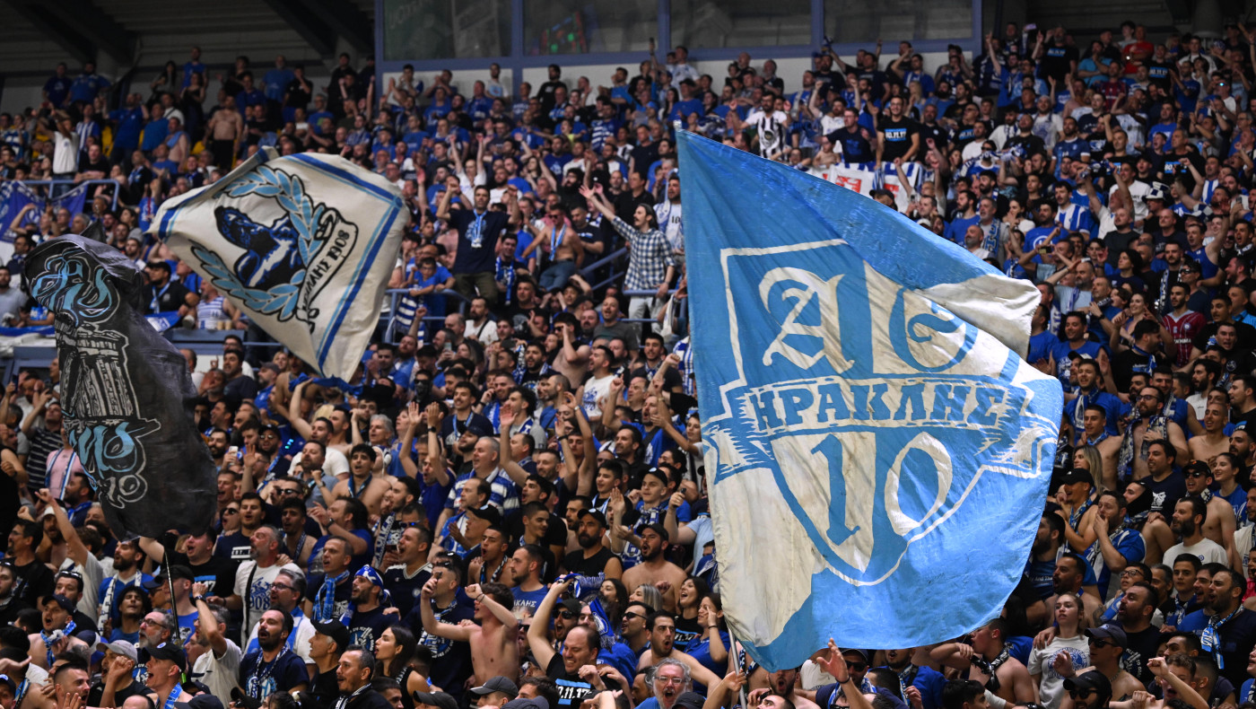 Ηρακλής: Το viral πανό των οπαδών με άρωμα... μητέρας