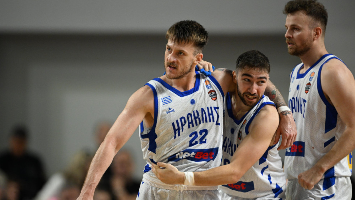 Συγκινημένος ο Παπαντωνίου: «Δεν περιγράφεται αυτό που ζούμε, το είχαμε υποσχεθεί»