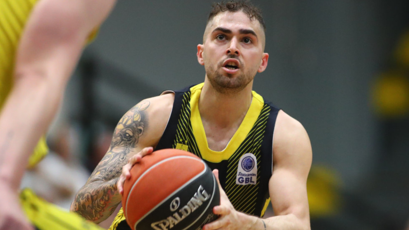 Ο Άρης πέρασε από την έδρα του Κολοσσού με ρεσιτάλ Τολιόπουλου