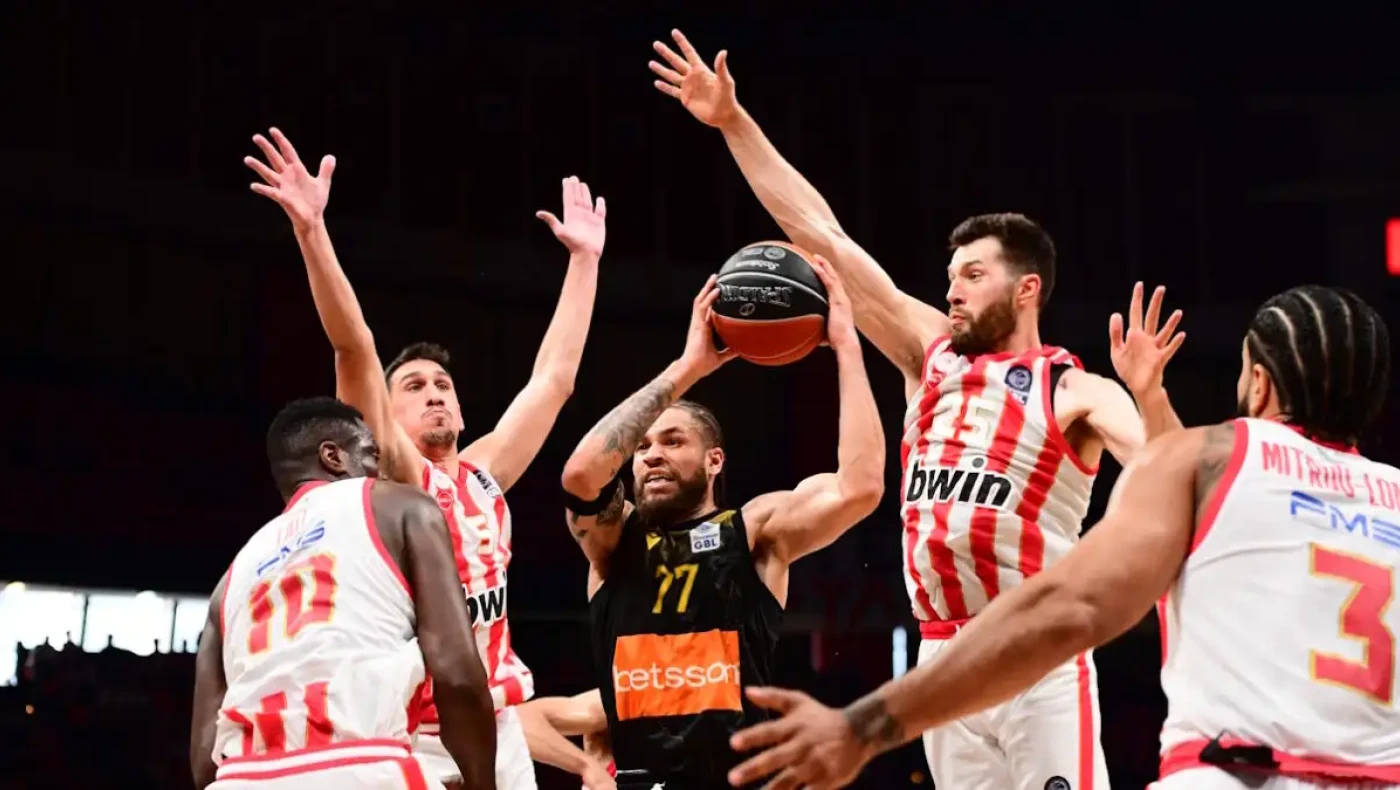 Ο Ολυμπιακός τσεκάρει την πρόκριση στους τελικούς της GBL
